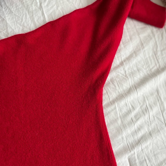 FOREVER 21 soft red 3/4 length sweater - Picture 3 of 7